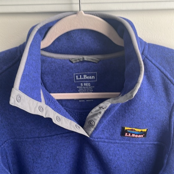 S, L.L. Bean Henley Pullover - Picture 4 of 6